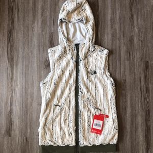 NWT North Face fuzzy hooded vest - cream and olive